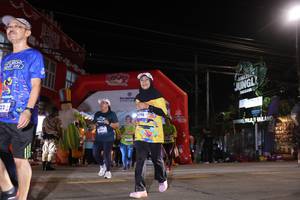 BIB: 4798
                            <button type="button" onclick="openModal(26261113)" class="btn btn-primary btn-sm float-right btn-popup" data-toggle="modal" data-target=".modal-high-quality">
                        <i class="fas fa-shopping-cart"></i> Add to Cart
                    </button>
                                            <button type="button" onclick="isThisMe(26261113, true)" class="btn btn-success btn-sm float-right btn-popup btn-isme hidden" data-toggle="tooltip" data-placement="bottom" title="นี่คือรูปของคุณใช่ไหม คลิกที่นี่เพื่อเอาเข้าอัลบั้ม">
                        <i class="fas fa-plus"></i> Add to album
                    </button>
                    <button type="button" onclick="isThisMe(26261113, false)" class="btn btn-warning btn-sm float-right btn-popup btn-isnotme hidden">
                        <i class="fas fa-ban"></i> Remove from album
                    </button>